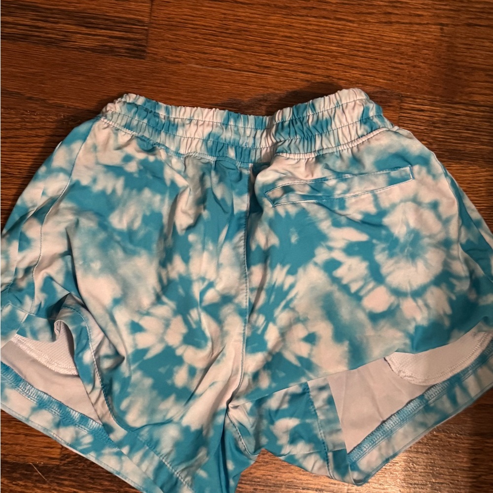 Athleta Blue and White Tie-Dye Athletic Shorts